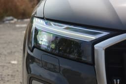 Audi Q7 Headlight
