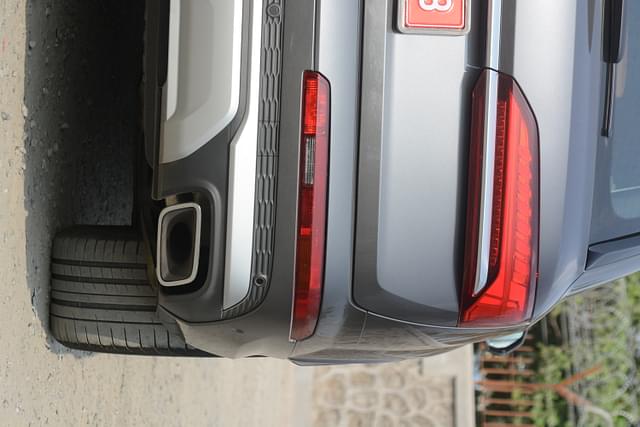 Rear View Image - 6909