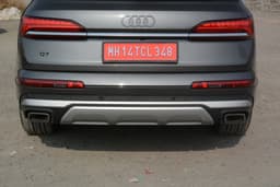 Audi Q7 Rear View