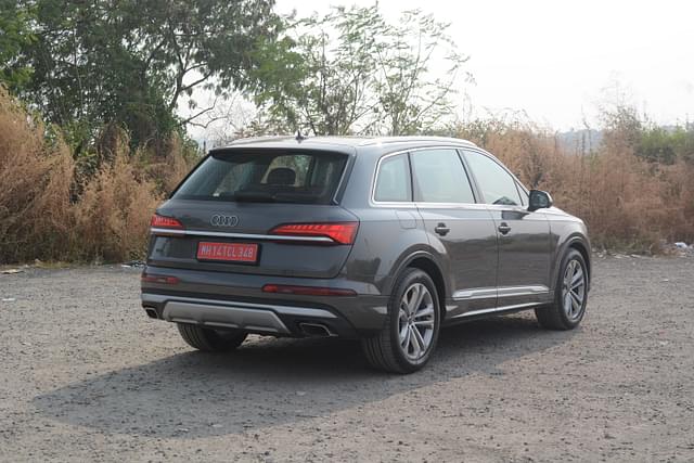 Rear View Image - 6979