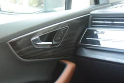 Audi Q7 Door Controls