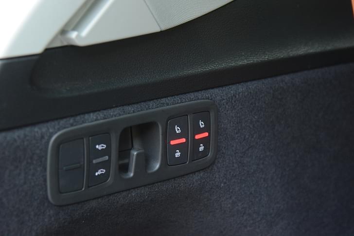 Audi Q7 Door Controls