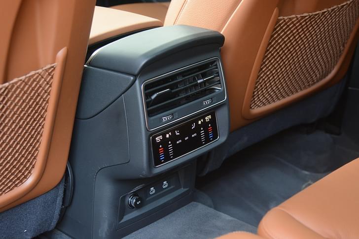 Audi Q7 Second Row Seats