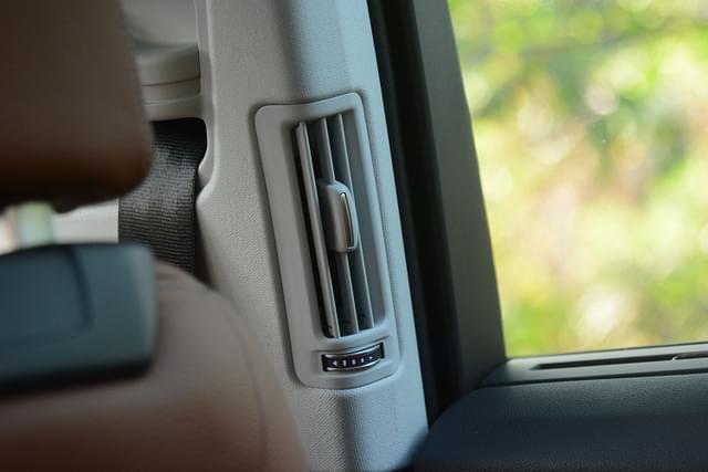 Ac Vents Rear Image - 7073