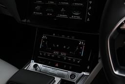 Audi Q8 E Tron Dashboard