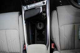 Audi Q8 E Tron Front Row Seats
