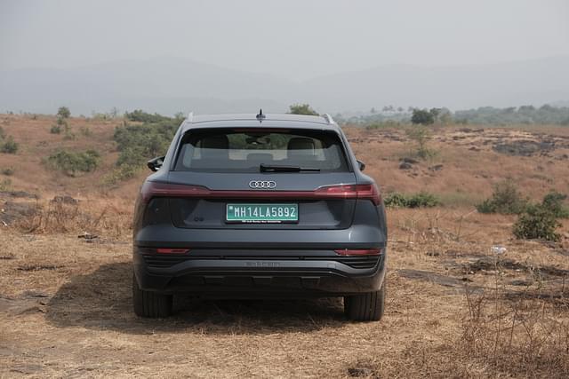 Rear View Image - 6699