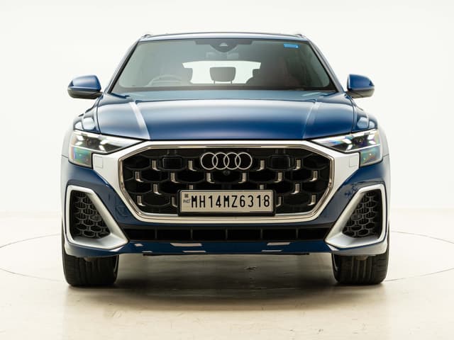 Audi Q8 Front View