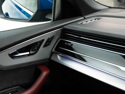 Audi Q8 Door Controls