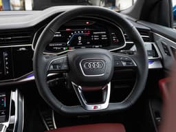 Audi Q8 Dashboard