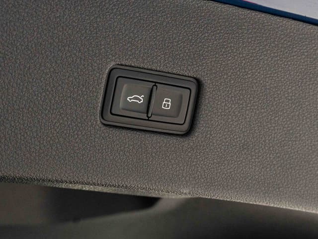 Boot Lid Opener Image - 33922