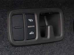 Audi Q8 Console Storage