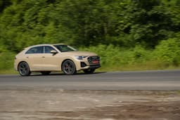 Audi Q8 Front Right Three Quarter