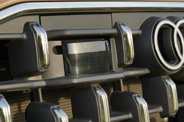 Front Bumper Image - 13036