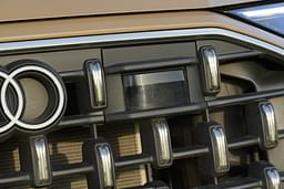 Audi Q8 Front Logo