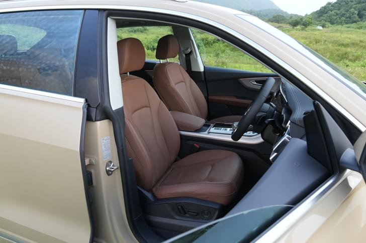 Audi Q8 Front Row Seats