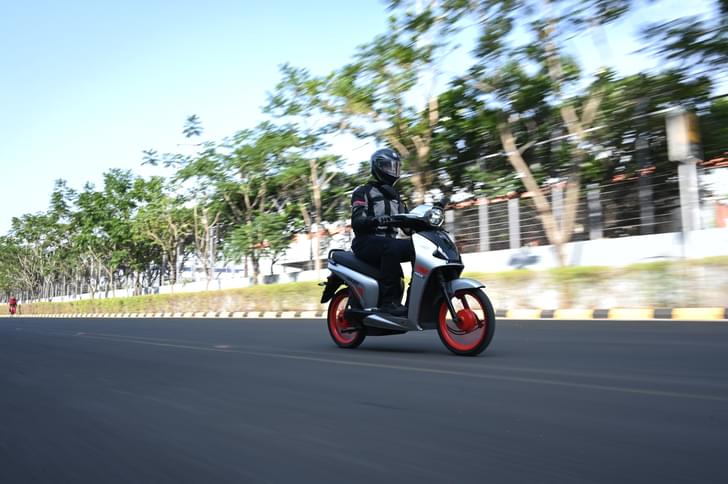 Front Left Three Quarter