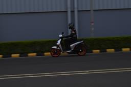 Bgauss Ruv 350 Front Right Three Quarter