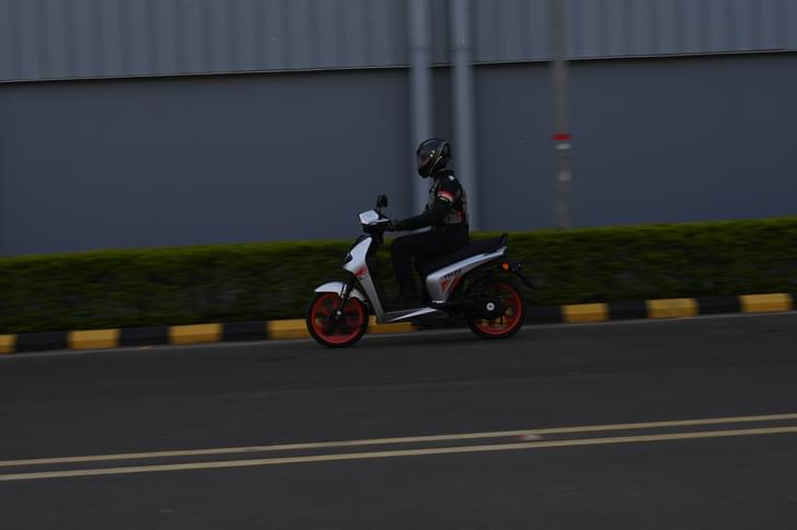 Front Right Three Quarter