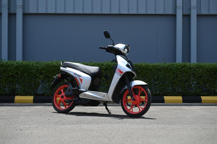 Front Left Three Quarter