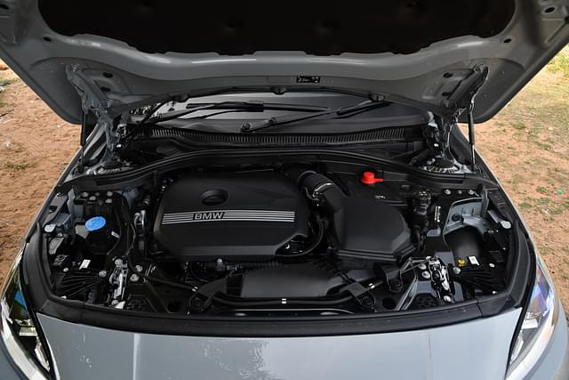 Open Bonnet Engine Shot Image - 19399