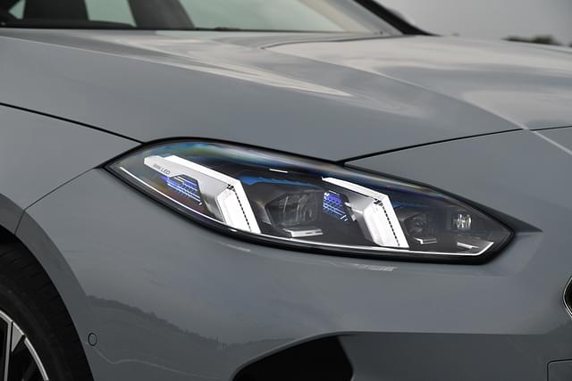 Headlight Image - 19379