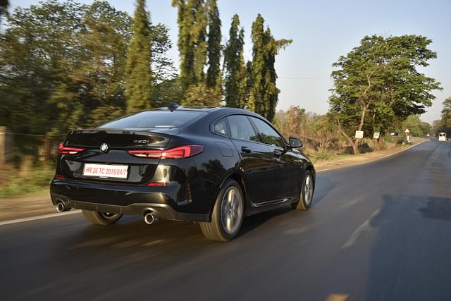 Rear View Image - 671