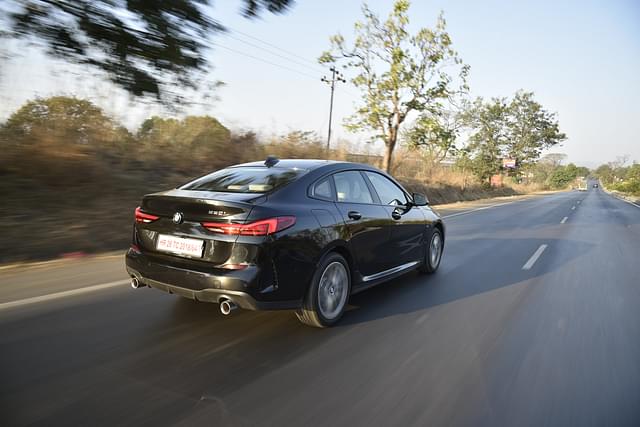 Rear View Image - 672