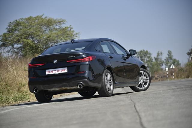 Rear View Image - 683