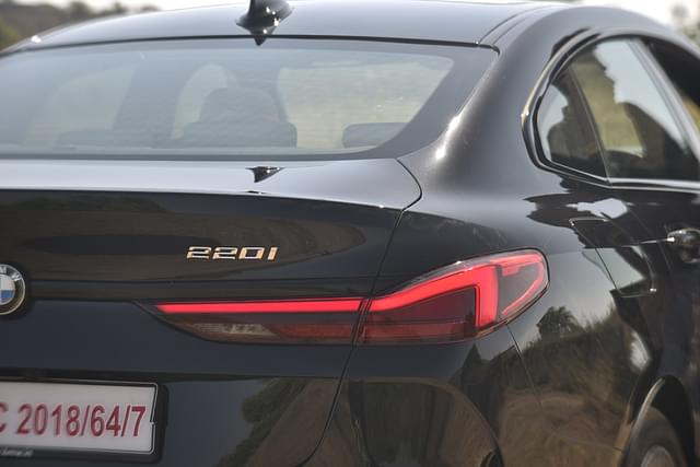Rear View Image - 688