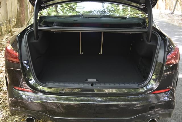 Rear View Image - 713