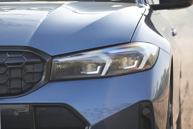Headlight Image - 6732