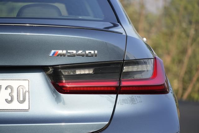 Rear View Image - 6742