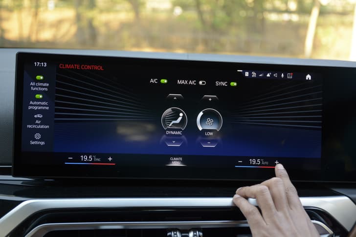 Bmw 3 Series Lwb Infotainment System