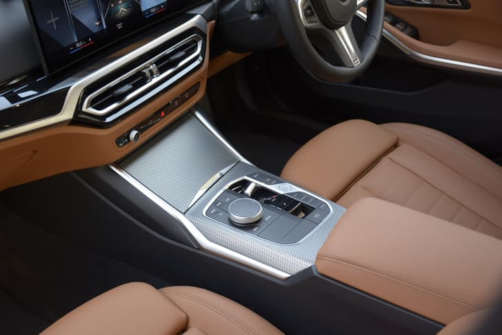 Bmw 3 Series Lwb Dashboard