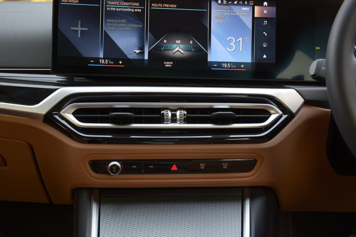 Bmw 3 Series Lwb Dashboard