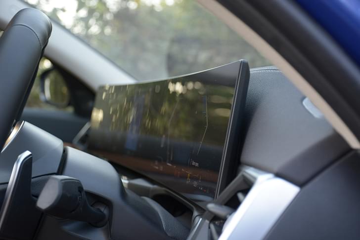 Bmw 3 Series Lwb Infotainment System