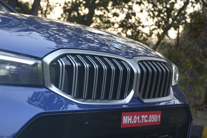 Bmw 3 Series Lwb Front View