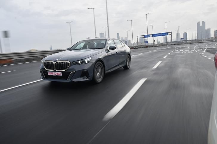 Bmw 5 Series Lwb Front Right Three Quarter