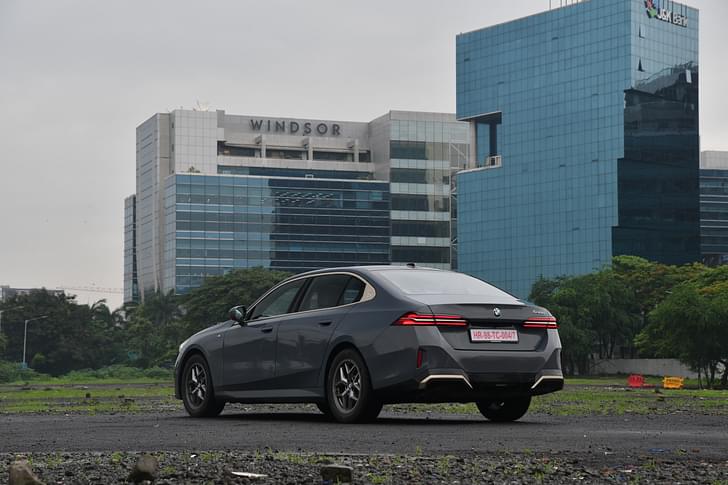 Bmw 5 Series Lwb Rear View