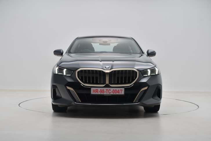 Bmw 5 Series Lwb Front View