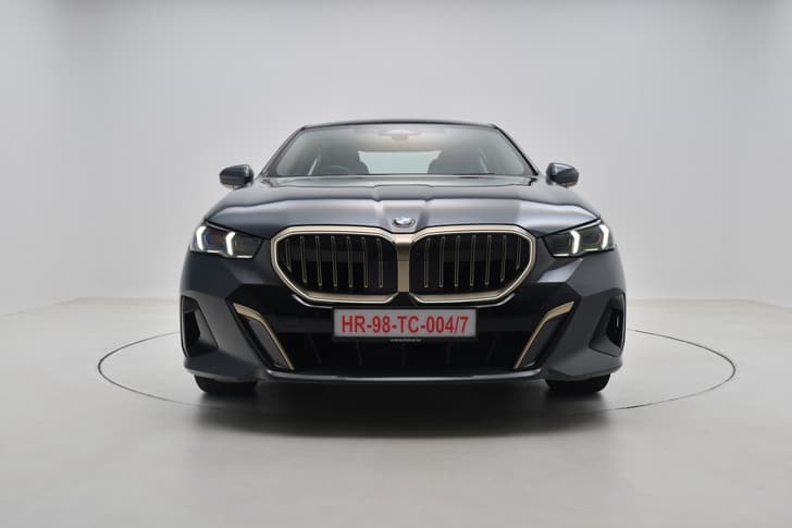 Bmw 5 Series Lwb Front View