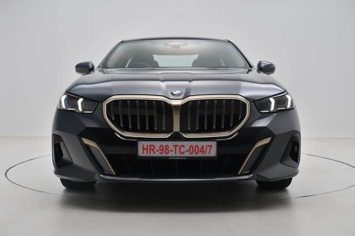 Bmw 5 Series Lwb Front View
