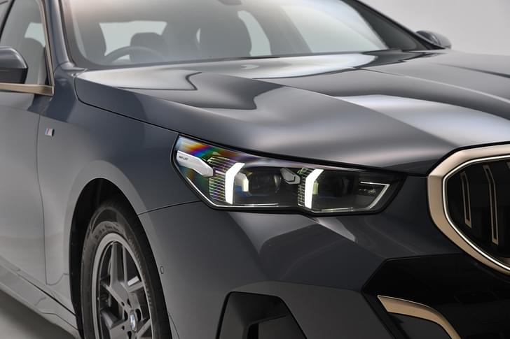 Bmw 5 Series Lwb Front View