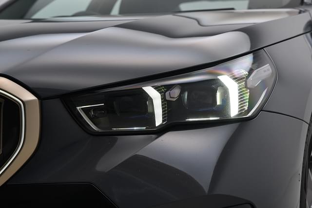 Headlight Image - 17270
