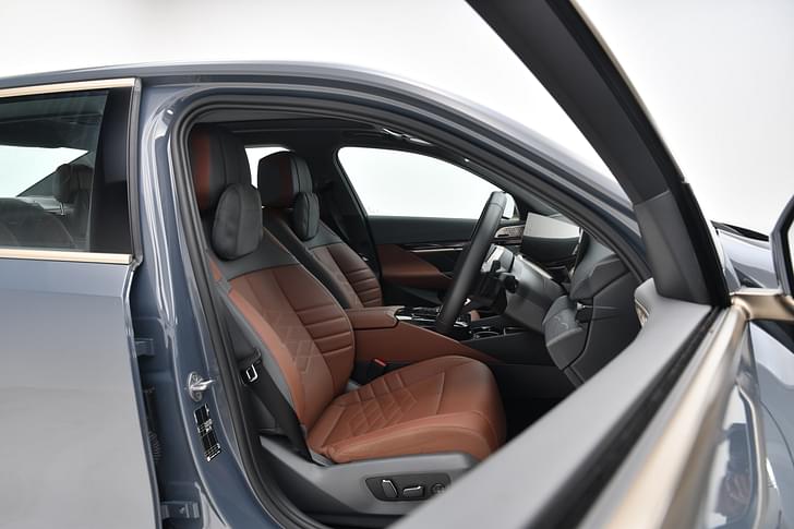 Bmw 5 Series Lwb Front Row Seats