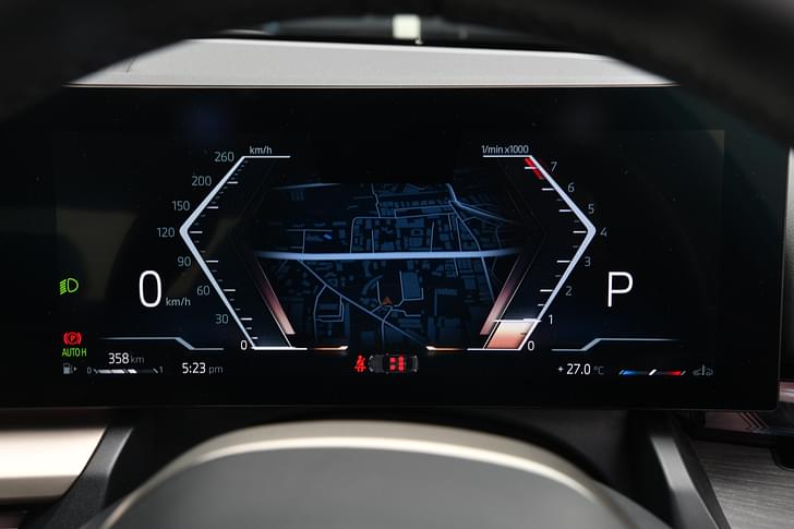 Bmw 5 Series Lwb Dashboard