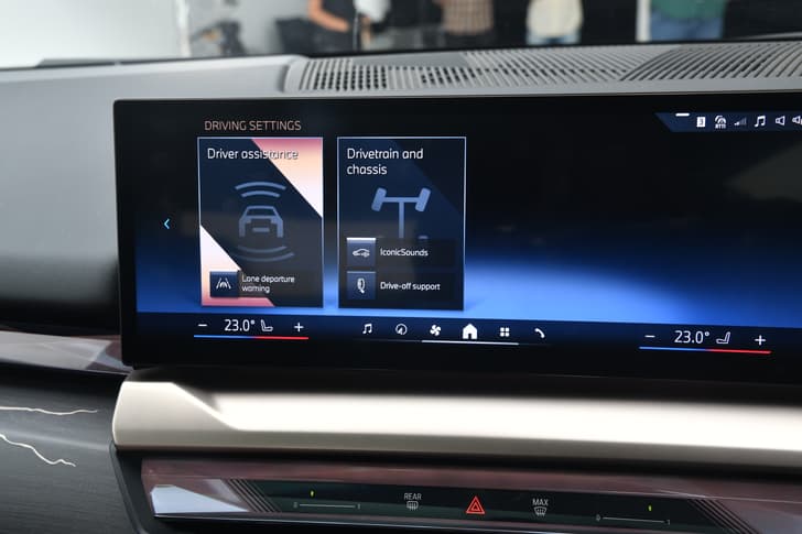 Bmw 5 Series Lwb Infotainment System