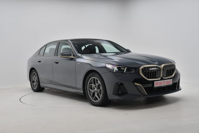 Front Left Three Quarter