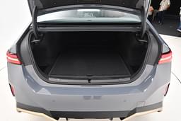 Bmw 5 Series Lwb Rear View